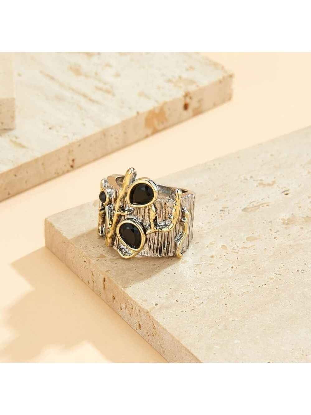 Vintage Style Chunky Statement Ring With Onyx - Picture 5 of 5